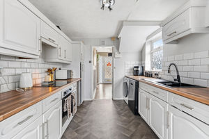 Photo 15- click for photo gallery